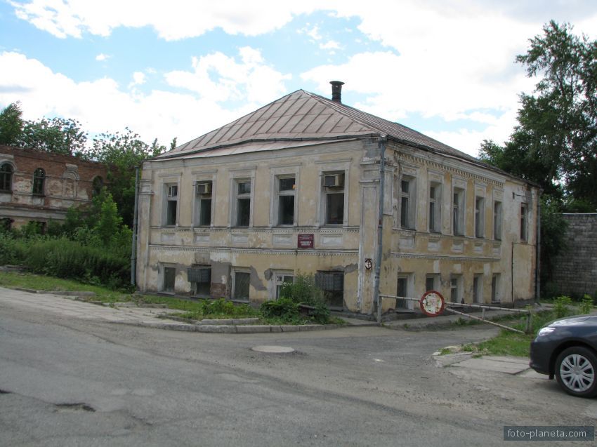 Краеведческая библиотека на ул. Уральской Нижний Тагил.