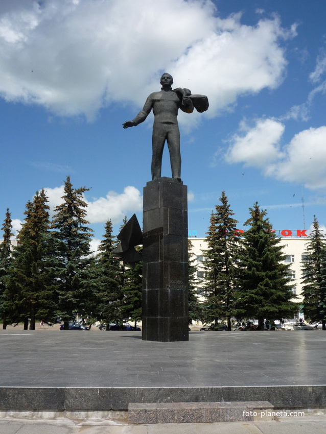 Памятник Юрию Гагарину | Гагаринский район
