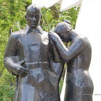 Памятник погибшим работникам предприятия «Запчасть»