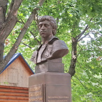 Памятник-бюст В.С. Высоцкому