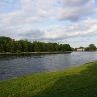 Река Средняя Невка.