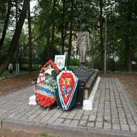 Павловск.Памятник воинам погибшим в ВОВ...Скорбящая мать.