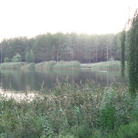 Ломоносовское озеро.Названо по имени  бывшего начальника Краснолиманского отделения Донецкой железной дороги Ломоносова.