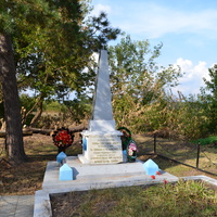 Памятник павшим советским воинам