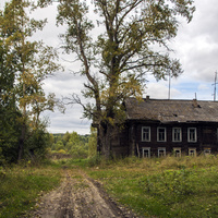Заброшенный дом в с. Боровица Мурашинского района