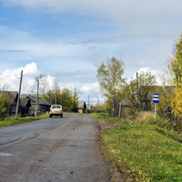 Дорога через деревню Шадричи Орловского района Кировской области