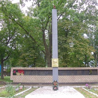 Меморіал односельчанам які загинули в війні 1941-45 років.