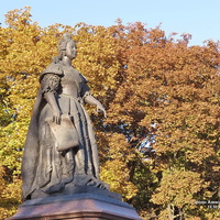 памятник императрице Елизавете Петровне