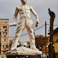 Памятник Мише Романову, парк Комсомольский