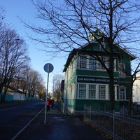 Еленинская улица.