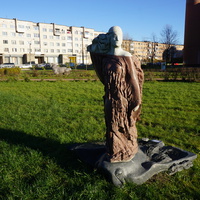 Улица Победы.Статуя.