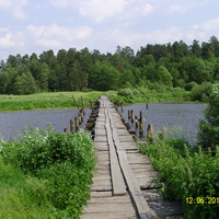 "Чёртов мост" через реку Поля в деревне Воронинская