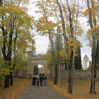 Вход в Сигулдский замок