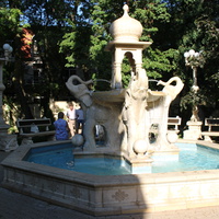 Кабардинка. В Культурном центре "Старый парк" (Индийский фонтан).