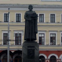 Памятник Ярославлю Мудрому