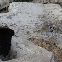 Пещеры возле городской стены старого Иерусалима
