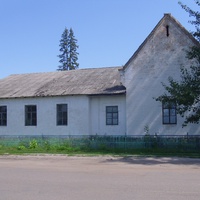 До революції будинок канцелярії.З 1918 р сільський клуб(колишній) .