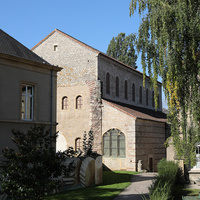Церковь Сен-Пьер-о-Ноннен