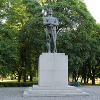 Памятник герою эстонского народного эпоса Калевипоэгу