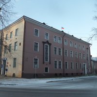 Старое здание администрации