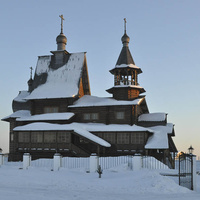 Церковь и подворье Свято-Артемиева Веркольского мужского монастыря