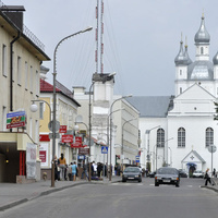 Улица и Спасо-Преображенский собор