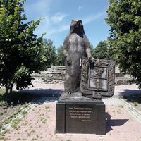 Памятник бобру