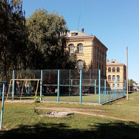 Спортивная площадка рядом с бывшим женским епархиальном училище