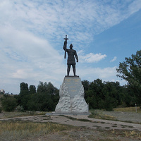 Памятник Святославу.