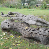 Деревянная скульптура