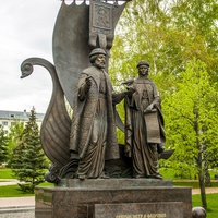 Памятник Петру и Феврони