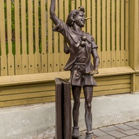 Скульптура Буратино