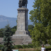 Памятником Советской Армии