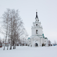 Церковь Успения Божьей Матери с двумя приделами Архангела Михаила и Николая Чудотворца