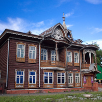 Бывший дом купцов Шадриных в Барнауле