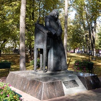 Памятник Гоголю