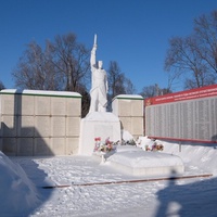 Братская могила, где захоронены бойцы Красной армии, павшие в боях за Белёв