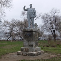 Памятник Урицкому