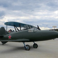 Истребитель БИ-1
