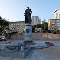 Памятник генерал-губернатору Восточной Сибири Владивостоку Муравьёва-Амурского