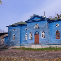 Дерев'яна Михайлівська церква  побудована в 1737 році.