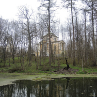 Прямухино, вид на Троицкую церковь с пруда