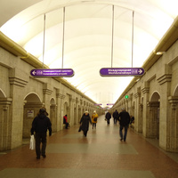 Станция метро "Крестовский остров"