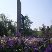 Памятник Сергею Танову