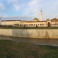 Школа хафизов имени Хеды Кишиевой.