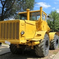 Трактор К-700 "Кировец"