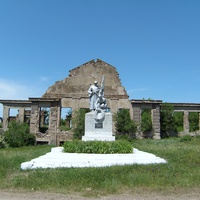 Памятник ВОВ 1941-1945 гг. Боковская больница.