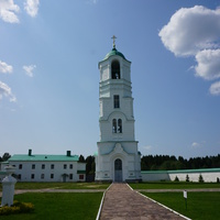 Колокольня мужского монастыря Александра Свирского.