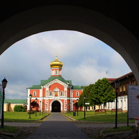 Иверский Святоозёрский Богородицкий мужской монастырь.