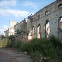 руины сахарного завода, п. Первоавгустовский